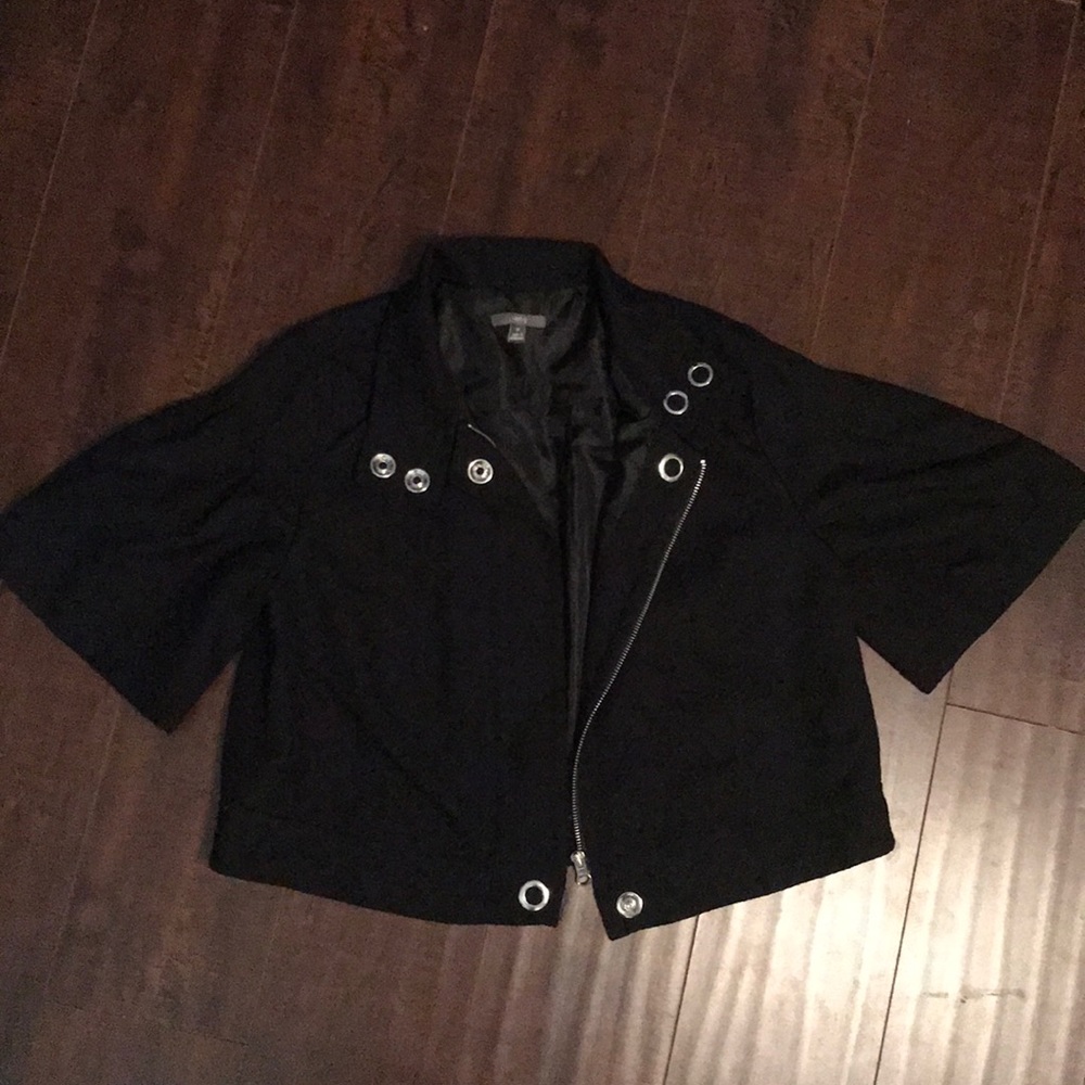 Flare 1/2 Sleeve Light Jacket